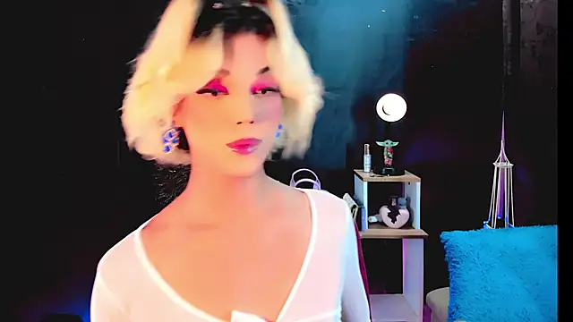 Snapshot of the-horus-girl chatting on February 5, 2025, 1:26 am the-horus-girl online show from February 5, 2025, 1:26 am