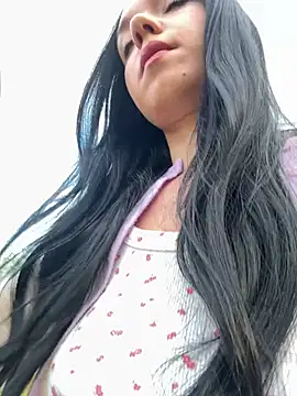 Vanesskaa online show from June 19, 2026, 7:30 pm