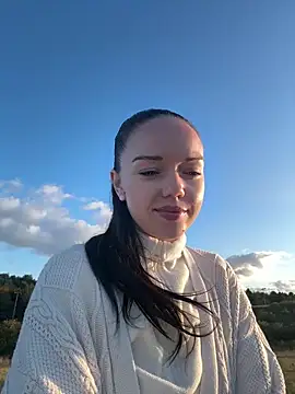 Vanesskaa online show from September 24, 2025, 5:08 pm