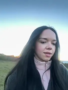 Vanesskaa online show from March 18, 2026, 6:09 pm