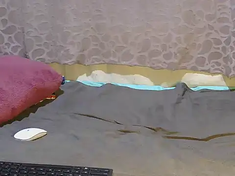 slim girl02 online show from September 23, 2025, 7:43 pm