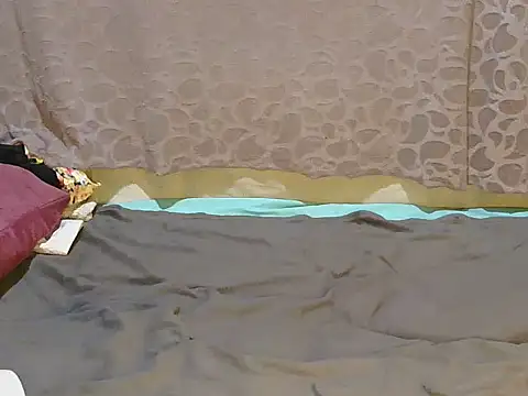 slim girl02 online show from November 5, 2025, 6:44 pm