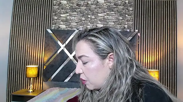 Snapshot of marie_hss chatting on February 9, 2026, 7:56 pm marie hss online show from February 9, 2026, 7:56 pm