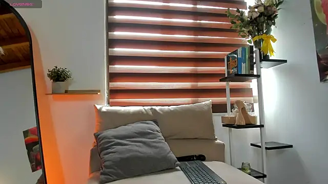 Saraycum online show from October 12, 2025, 6:20 pm