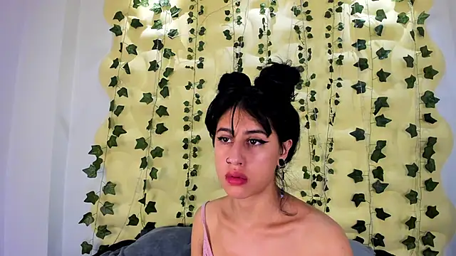 Natasha Nasty2 online show from March 5, 2025, 9:04 pm