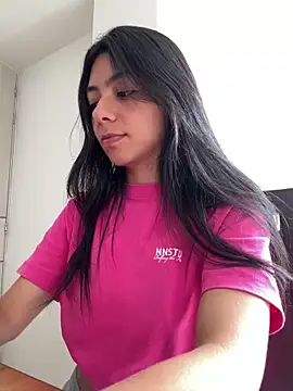 Liissa cute  online show from February 24, 2025, 9:09 pm