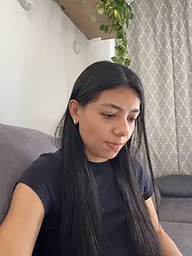 Liissa cute  online show from September 13, 2025, 6:52 pm