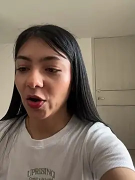 Snapshot of Liissa_cute_ chatting on July 27, 2026, 9:11 pm Liissa cute online show from July 27, 2026, 9:11 pm