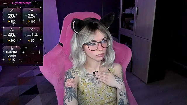 Snapshot of The_love_project chatting on February 7, 2026, 9:01 pm The love project online show from February 7, 2026, 9:01 pm