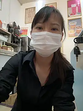 andii-1 online show from September 26, 2025, 2:07 am