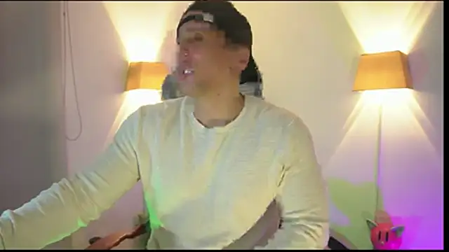 Snapshot of appolo_allen chatting on February 1, 2026, 10:08 pm appolo allen online show from February 1, 2026, 10:08 pm