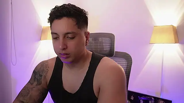 Snapshot of appolo_allen chatting on June 21, 2026, 5:13 am appolo allen online show from June 21, 2026, 5:13 am