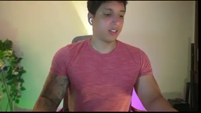 Snapshot of appolo_allen chatting on February 3, 2026, 6:40 am appolo allen online show from February 3, 2026, 6:40 am