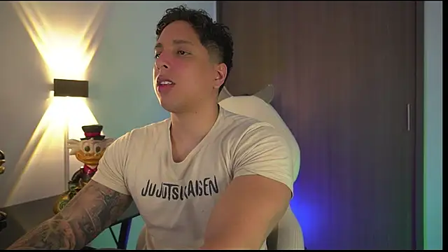 appolo allen online show from October 21, 2025, 9:14 pm