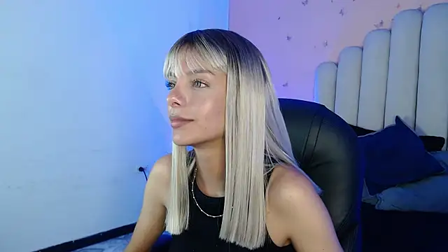 peyton golden1 online show from September 29, 2025, 3:46 am