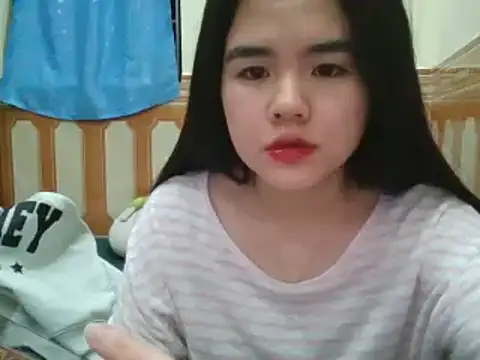 Yin-girl online show from January 11, 2025, 11:45 am