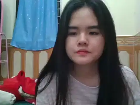 Yin-girl online show from January 3, 2025, 11:56 am