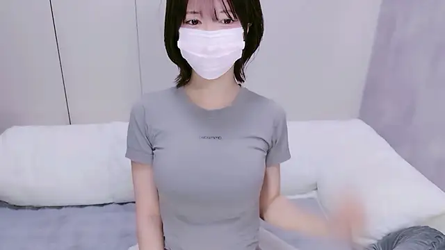 TsukasaSakai online show from April 18, 2026, 12:24 am