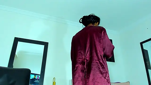 KimberlyBanks2 online show from March 3, 2026, 10:00 am