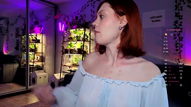 Your Corvus online show from December 5, 2025, 9:41 am