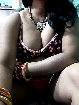 Snapshot of Savita_bhabhii chatting on March 17, 2025, 9:24 pm Savita bhabhii online show from March 17, 2025, 9:24 pm