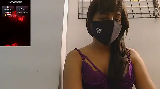 shimoona online show from March 19, 2025, 1:29 pm