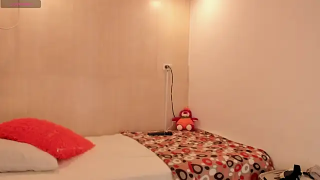 meganrossee69 online show from September 14, 2025, 1:28 am