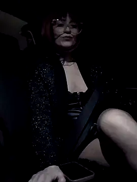 cincinzia online show from February 26, 2025, 8:58 pm