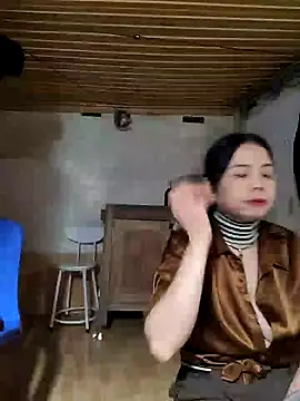 Snapshot of Tinease chatting on March 17, 2025, 4:51 am Tinease online show from March 17, 2025, 4:51 am