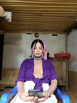 Snapshot of Tinease chatting on March 18, 2025, 2:28 pm Tinease online show from March 18, 2025, 2:28 pm