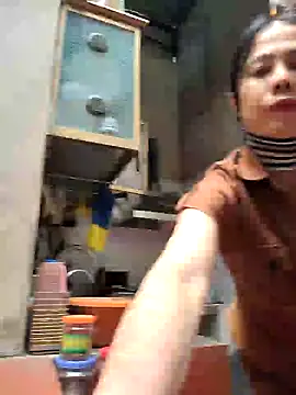 Snapshot of Tinease chatting on March 22, 2025, 4:35 am Tinease online show from March 22, 2025, 4:35 am