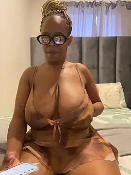 Snapshot of Saggy_areola95 chatting on April 23, 2026, 1:46 pm Saggy areola95 online show from April 23, 2026, 1:46 pm