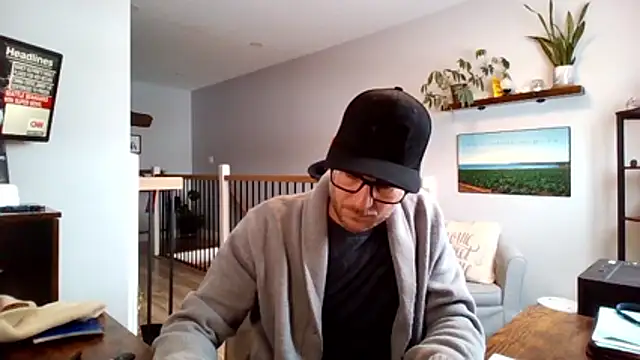 Bigdicktrav902 online show from February 9, 2026, 2:04 pm