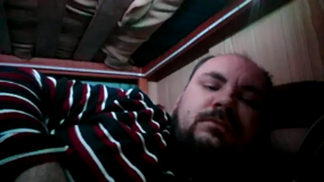 ZARRENAAR3 online show from December 5, 2025, 6:12 am