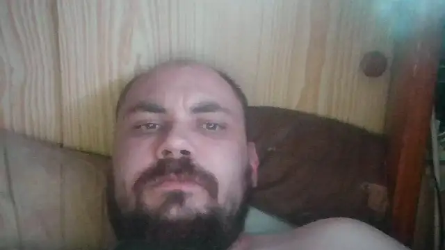 ZARRENAAR3 online show from November 14, 2025, 10:02 pm