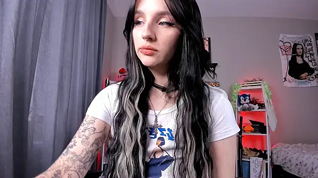 Viv Player online show from March 7, 2025, 7:30 am