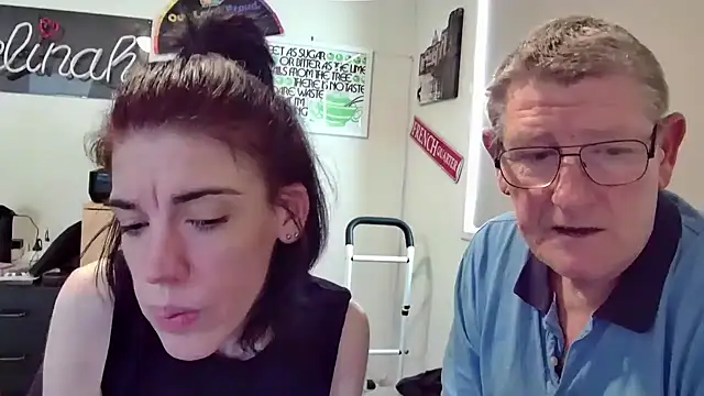 MelinahViking online show from November 22, 2025, 4:00 am