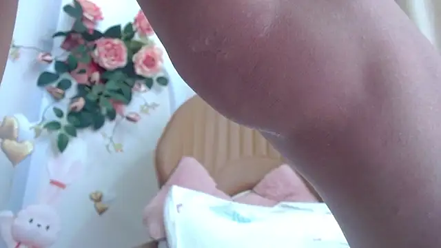 Cindy--Cici online show from December 19, 2025, 1:20 am