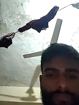 PRIYANHUxh online show from December 18, 2025, 4:39 am