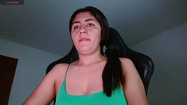 danna peterson1 online show from May 18, 2026, 8:13 pm