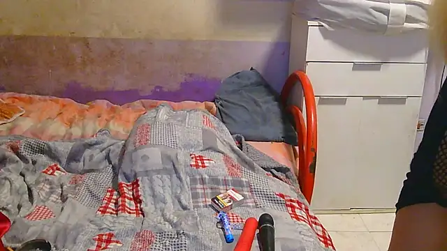 couplemilf2 online show from January 10, 2025, 8:15 pm