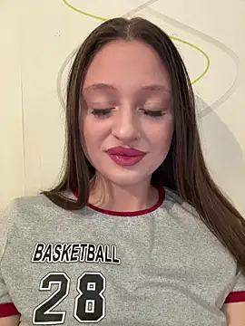 Kimsweet7 online show from November 22, 2025, 6:07 pm