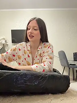 Kimsweet7 online show from April 9, 2026, 6:03 pm