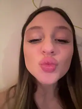 Kimsweet7 online show from February 24, 2025, 10:04 am