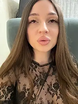 Kimsweet7 online show from April 28, 2026, 7:07 pm