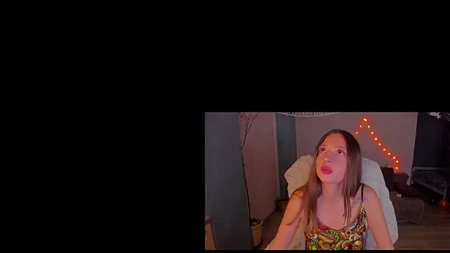 Kimsweet7 online show from October 29, 2025, 6:07 pm