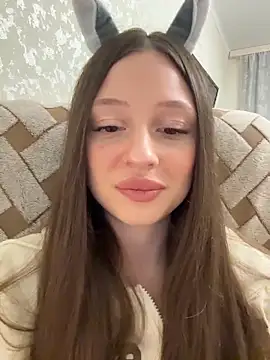 Kimsweet7 online show from April 21, 2026, 7:09 pm