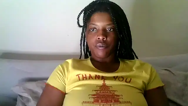 Snapshot of CaramelGoddessxoxo chatting on June 15, 2026, 7:02 pm CaramelGoddessxoxo online show from June 15, 2026, 7:02 pm