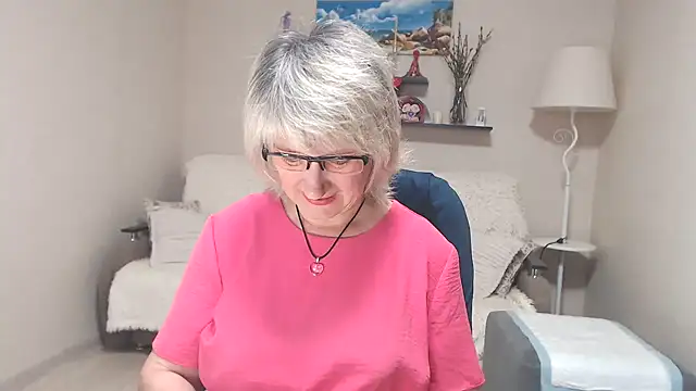 Snapshot of FleurMays chatting on July 9, 2026, 10:37 am FleurMays online show from July 9, 2026, 10:37 am