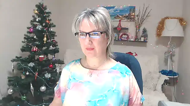 FleurMays online show from December 17, 2025, 5:34 am